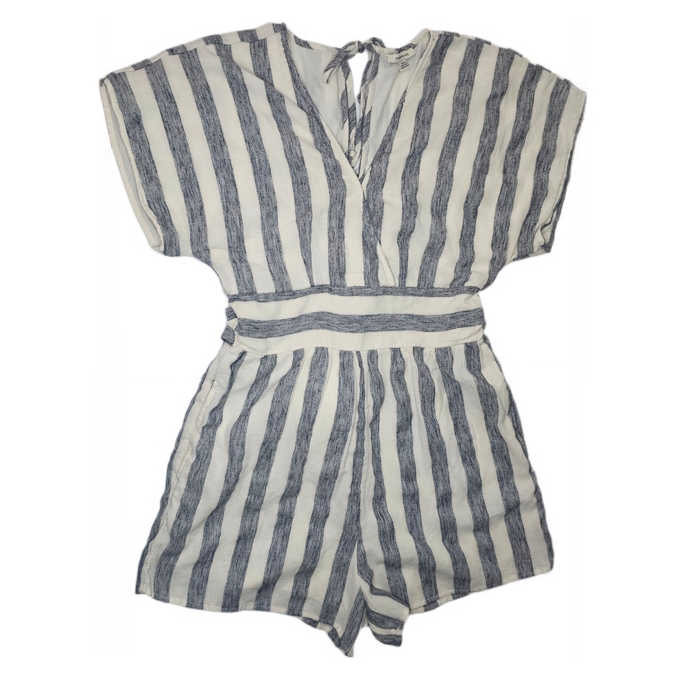 American Eagle Striped Grey White Gray Wrap Tie Back Romper Size XS Cotton - Picture 2 of 15